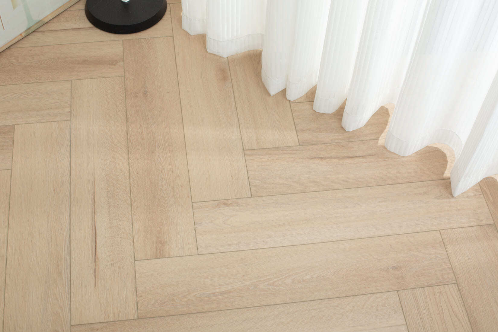 Плитка SPC "OneFloor" 3032 А,В  ЁЛКА (640*128*4 мм) — купить в Нерюнгри