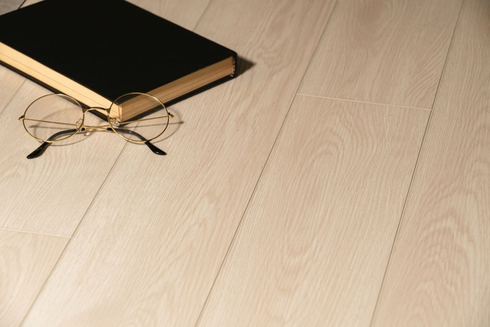 Виниловый ламинат "Bonkeel" Style Дуб Фокси (1200*125*4 мм) — купить в Нерюнгри