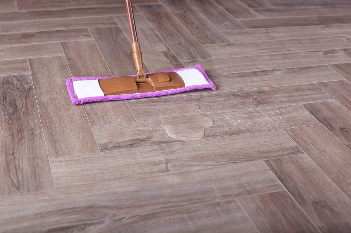 Замковая ПВХ плитка "Aberhof" Carmelita 1862 (615*123*5 мм) — купить в Нерюнгри