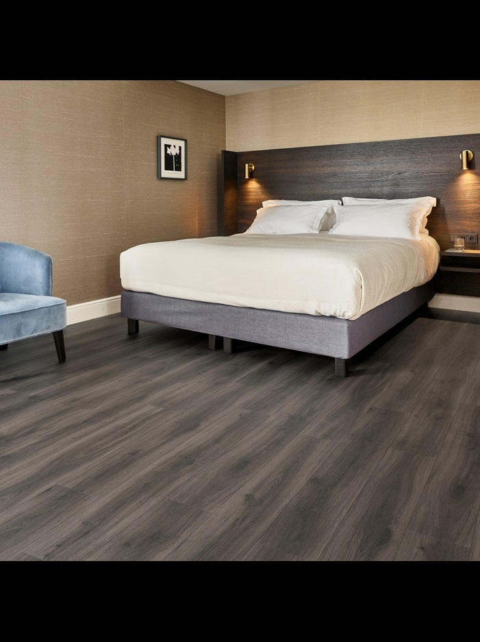 Замковая ПВХ плитка Tradition Oak 890 (1251*189*5 мм) — купить в Нерюнгри