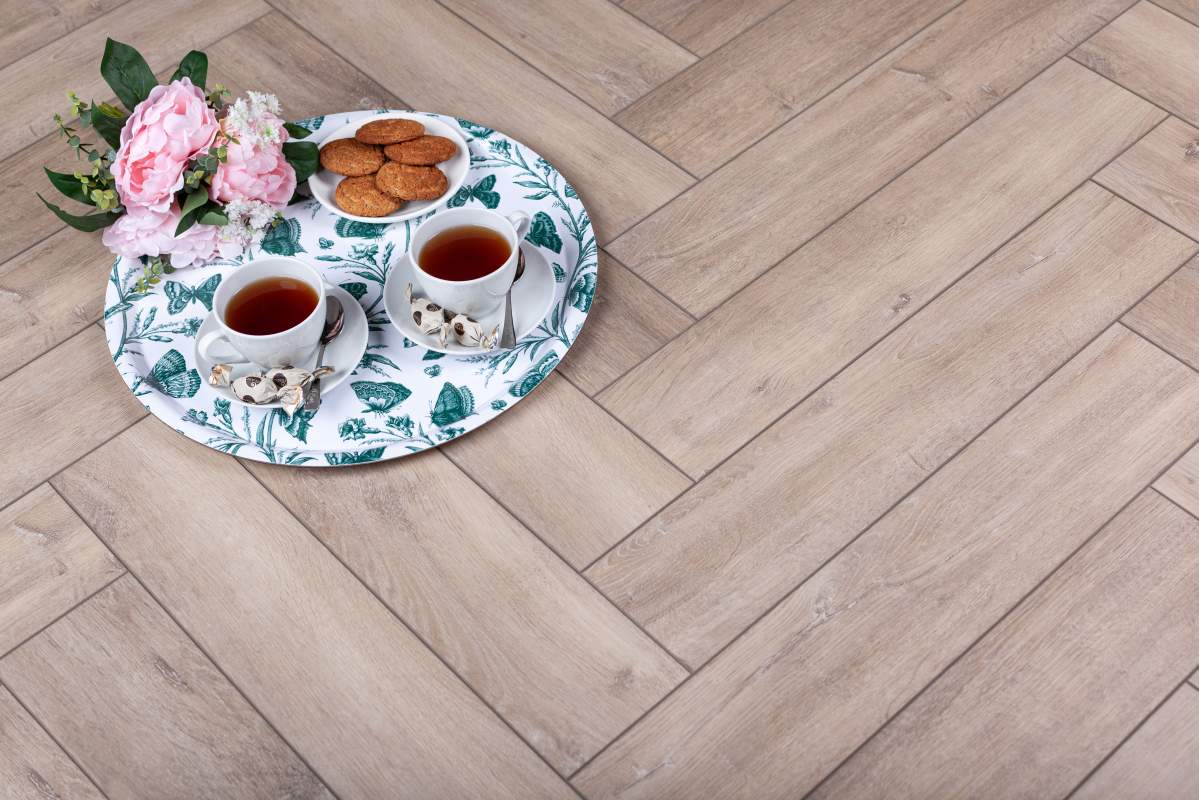 Замковая ПВХ плитка "Aberhof" Carmelita 0532 (615*123*5 мм) — купить в Нерюнгри