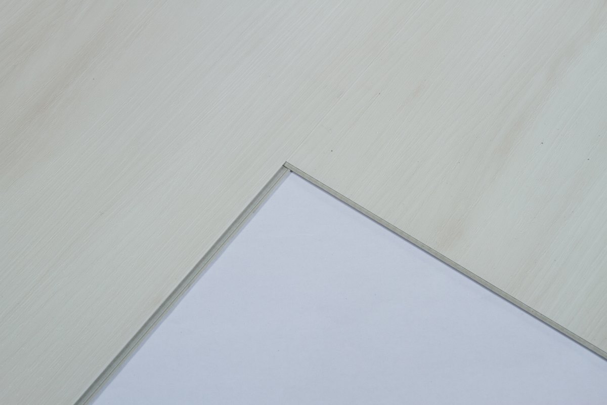 SPC ламинат "OneFloor" ЕСО 8055 (1220*184*4 мм) — купить в Нерюнгри