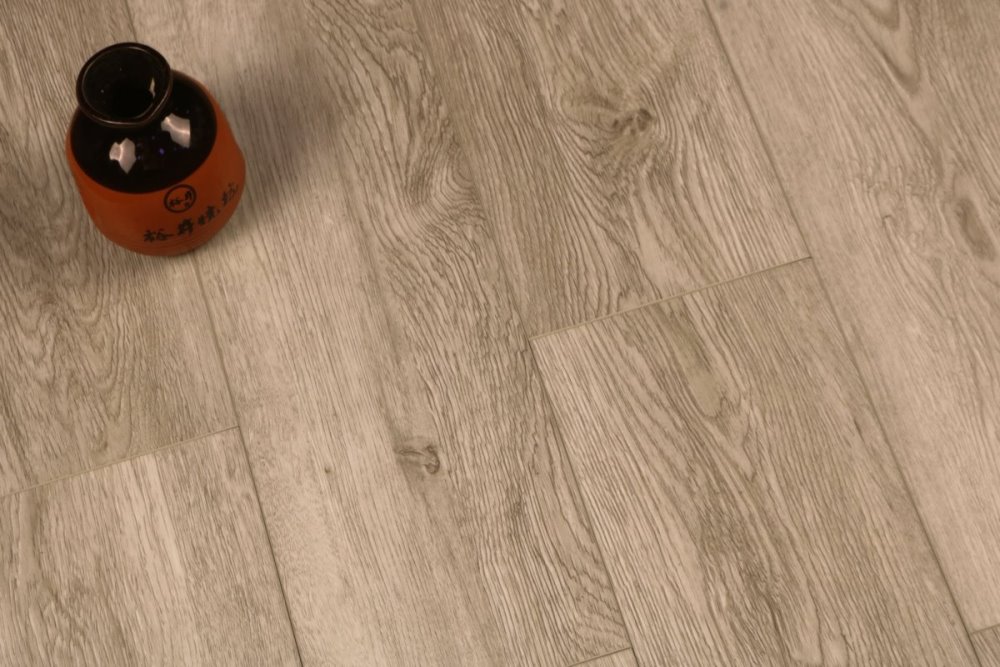 LVT плитка "Profield" Дуб Мадейра (915,4*152,4*2,5 мм) — купить в Нерюнгри