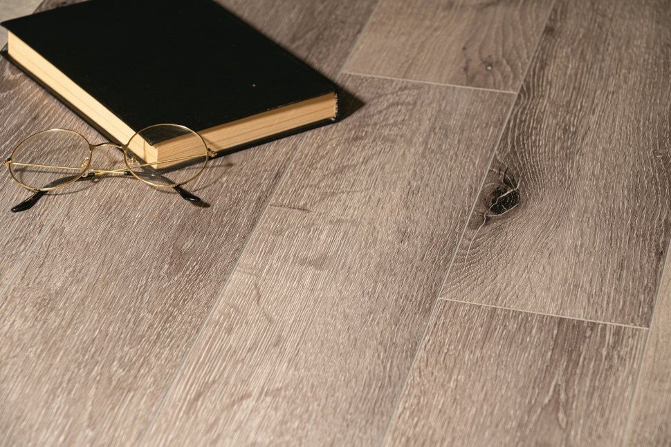 Виниловый ламинат "Bonkeel" Style Дуб Чесил (1200*125*4 мм) — купить в Нерюнгри