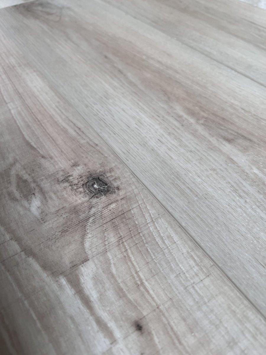 SPC ламинат "OneFloor" ЕСО 5021 (4V фаска) (1220*184*4 мм) — купить в Нерюнгри